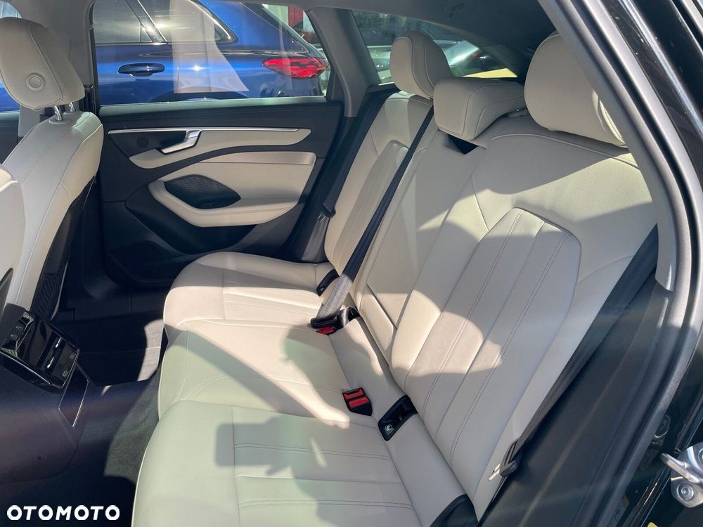 Audi A6 Avant - 17