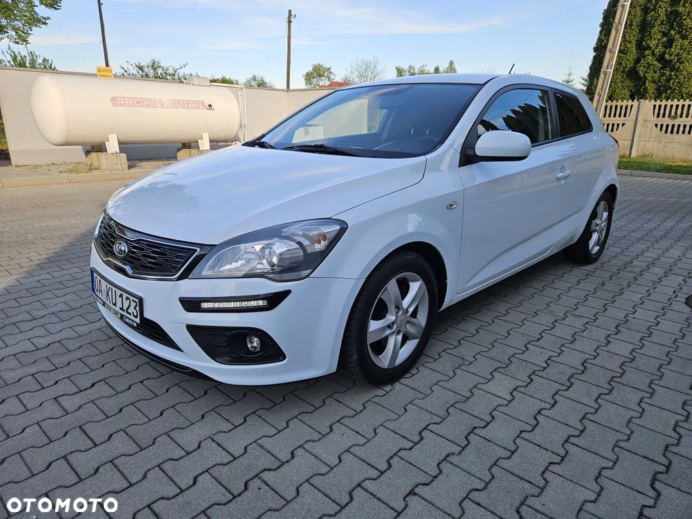Kia ProCeed 1.4 CVVT Dream-Team Edition - 2