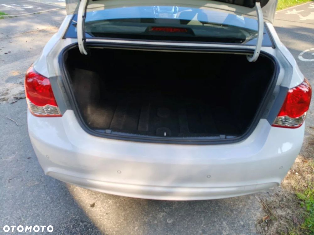 Chevrolet Cruze 1.8 LT - 15