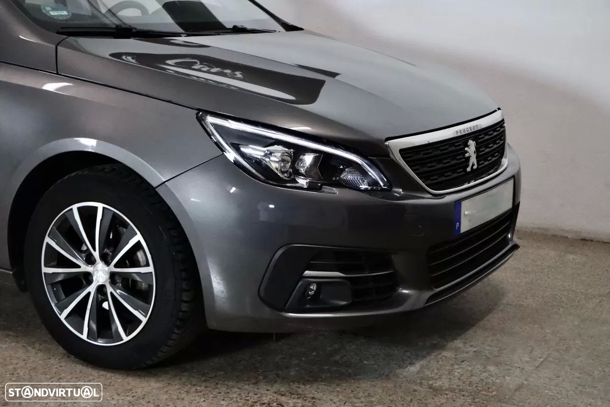 Peugeot 308 PureTech 130 GPF EAT8 Stop & Start Allure - 3