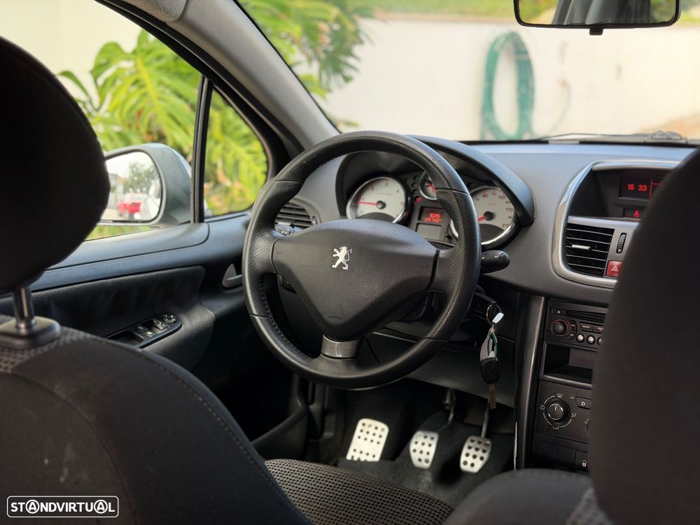 Peugeot 207 1.4 HDi Sport - 4