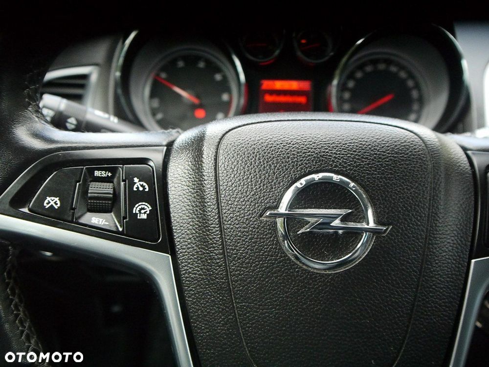 Opel Astra 1.6 CDTI Dynamic S&S - 27