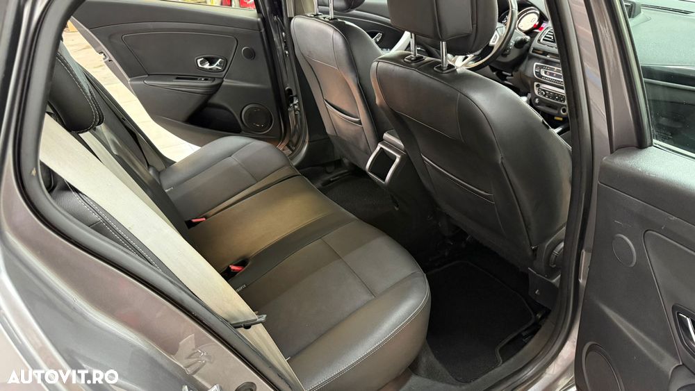 Renault Megane ENERGY dCi 110 Start & Stop Bose Edition - 9