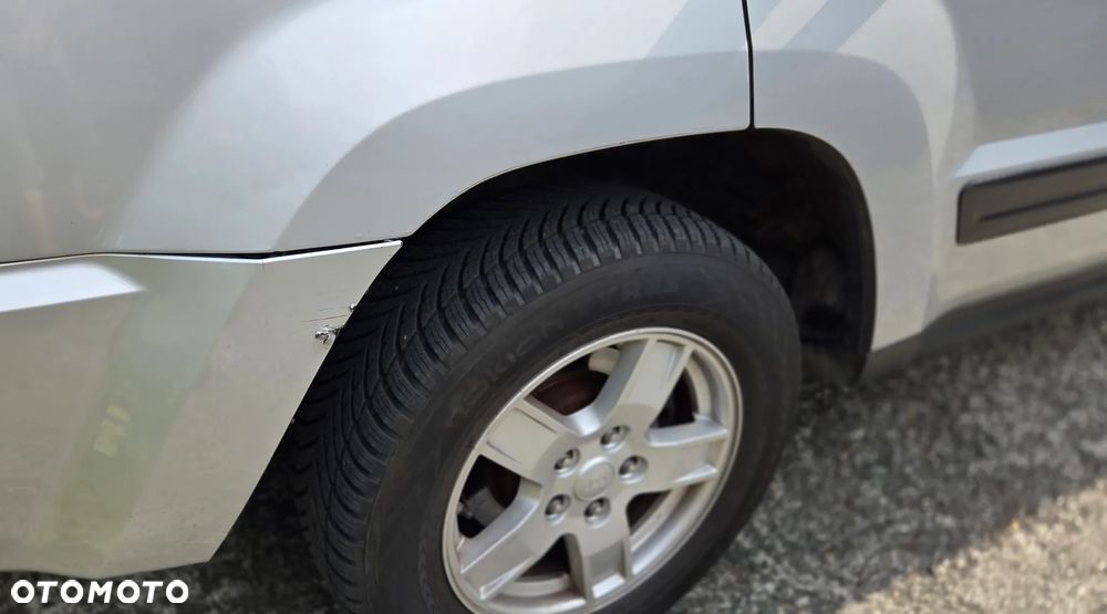 Jeep Grand Cherokee 3.7 V6 - 8