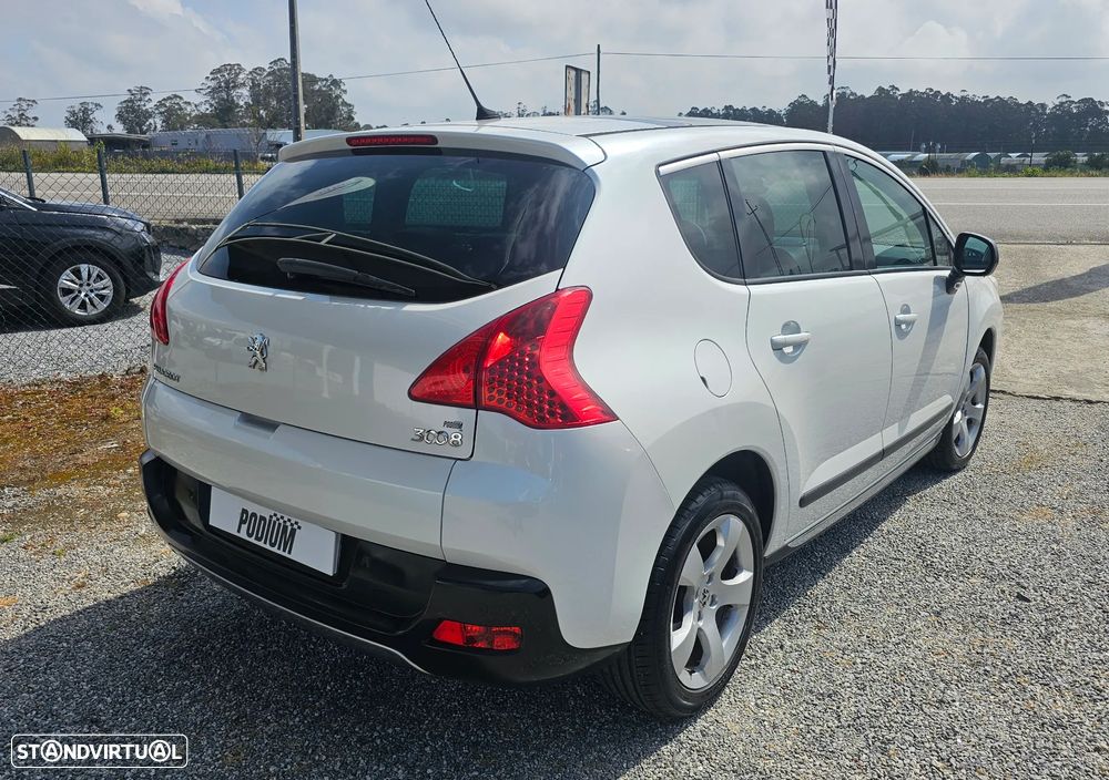 Peugeot 3008 1.6 e-HDi Business Line 2-Tronic - 7