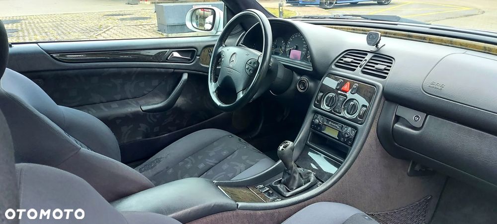 Mercedes-Benz CLK 200 - 2