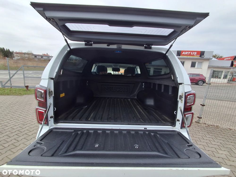 Isuzu D-MAX - 25