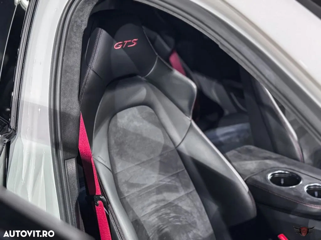 Porsche Panamera GTS - 15