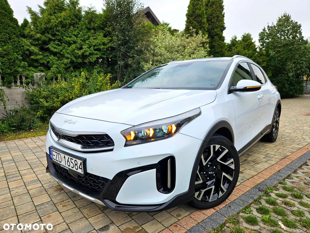 Kia XCeed 1.6 T-GDI L Business Line DCT - 1