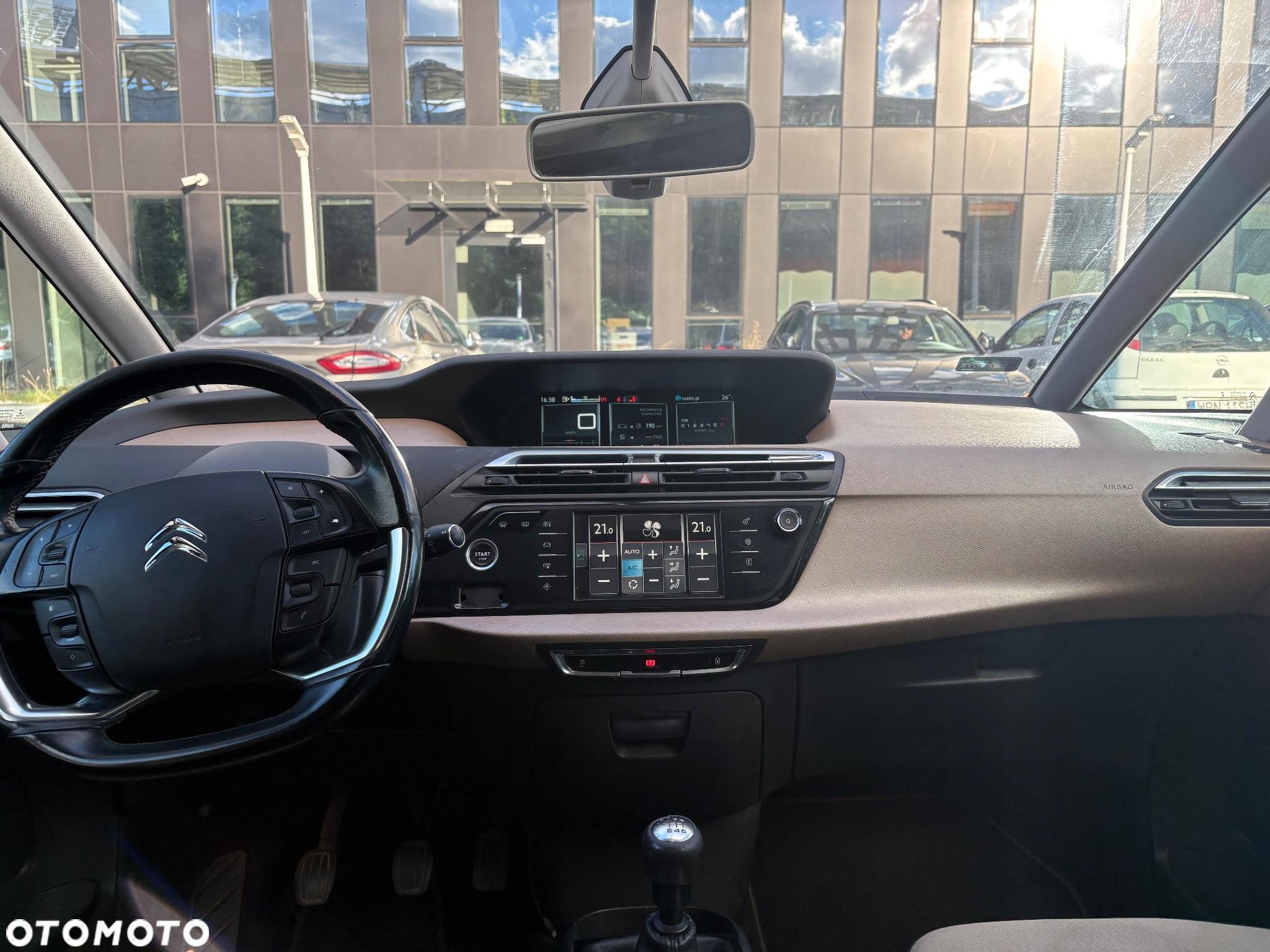 Citroën C4 Picasso 1.2 PureTech MoreLife S&S - 2