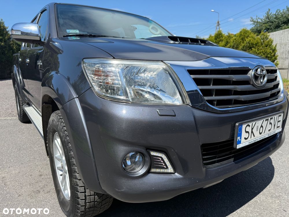 Toyota Hilux 3.0 D-4D SR5 - 35