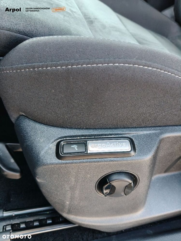 Volkswagen Tiguan - 10