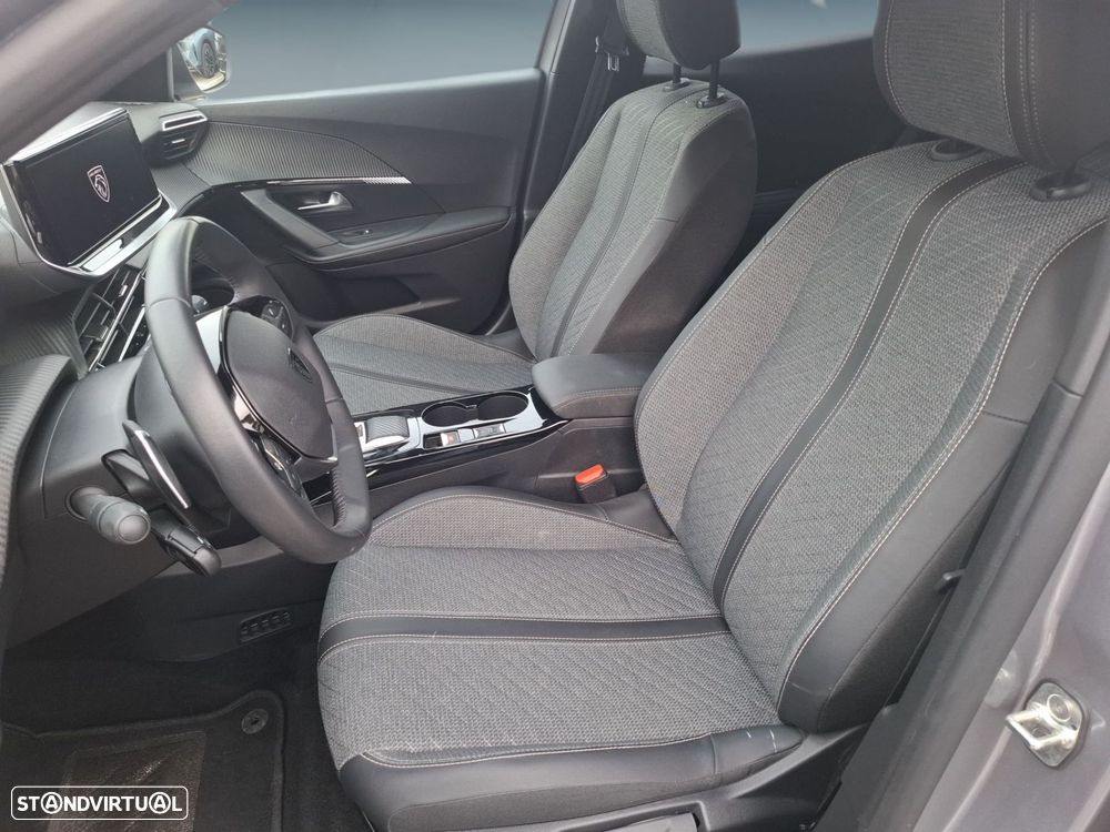 Peugeot 2008 1.2 Hybrid Allure e-DCS6 - 11