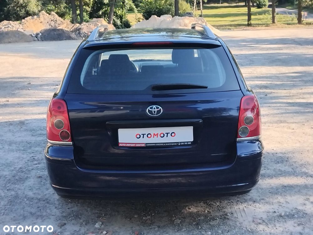 Toyota Avensis 2.0 VVT-i Combi Edition - 16