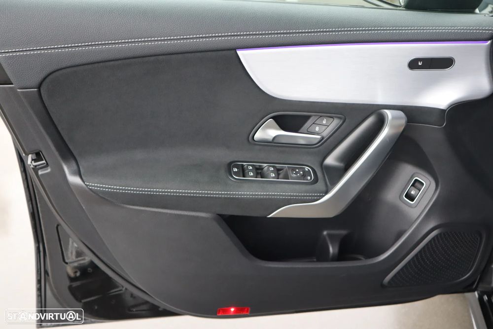 Mercedes-Benz A 250 e 8G-DCT AMG Line - 14