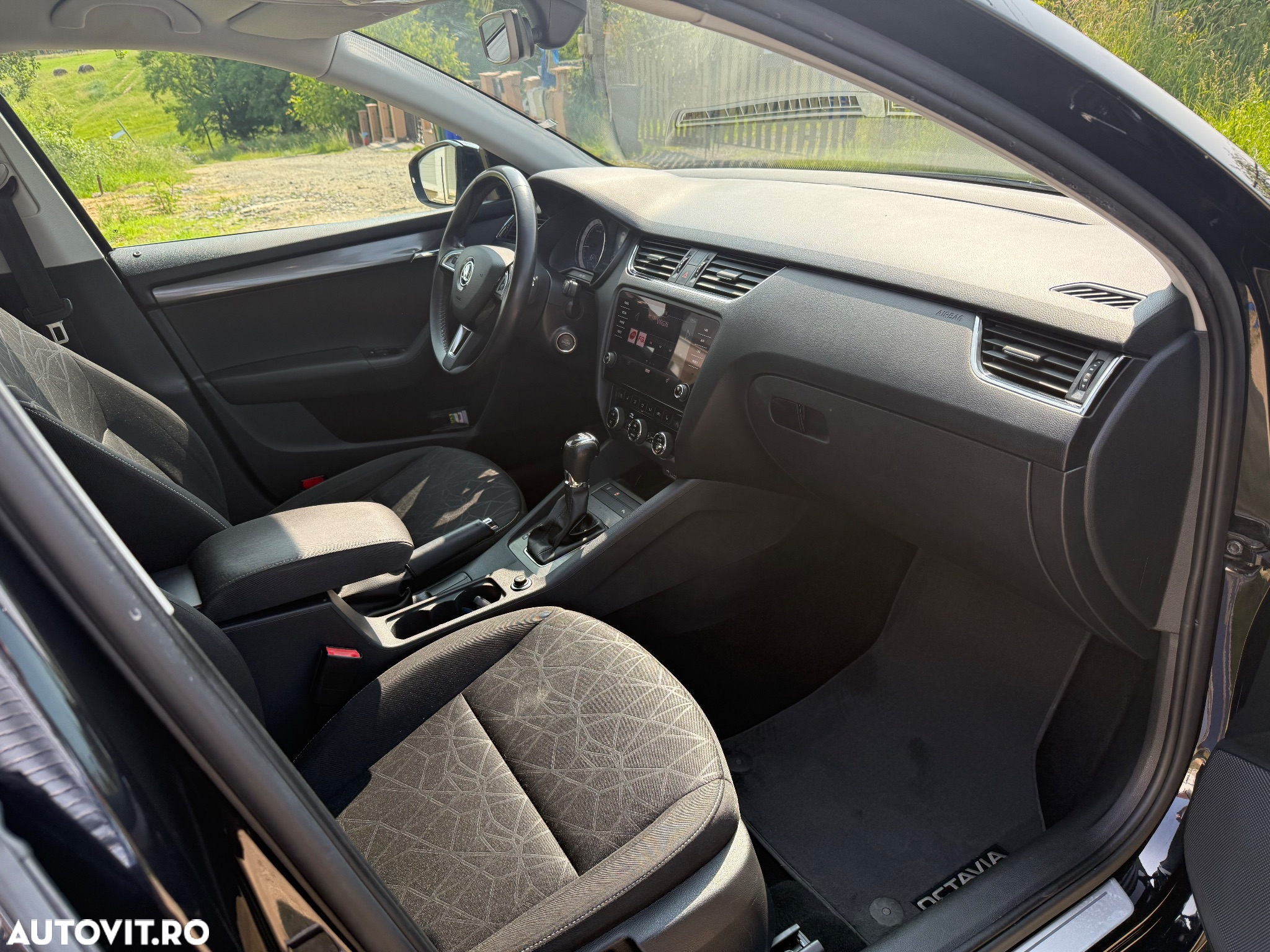 Skoda Octavia 2.0 TDI DSG Style - 3