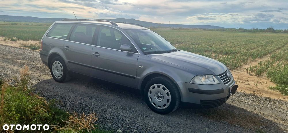 Volkswagen Passat 1.8T - 4