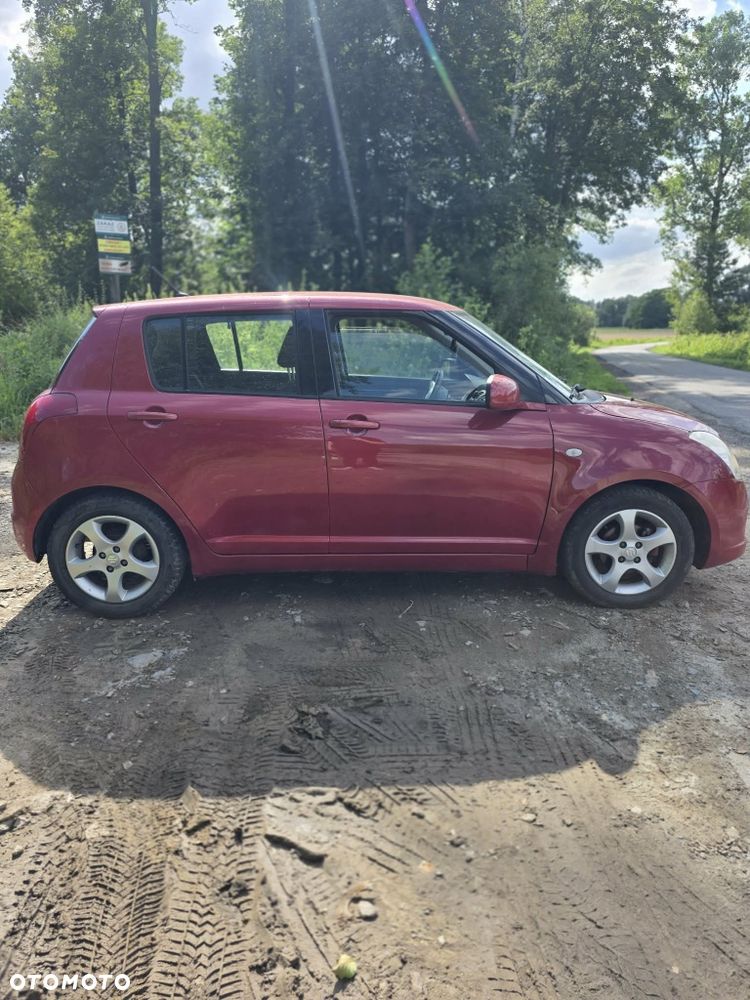 Suzuki Swift - 7