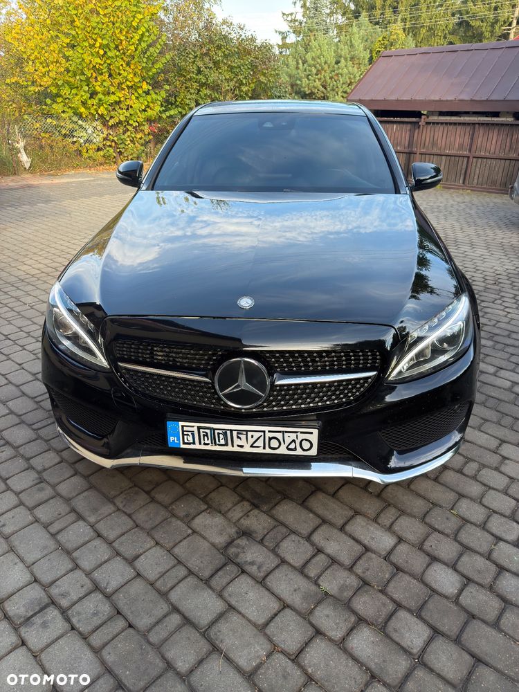 Mercedes-Benz C300 2017 photo 2