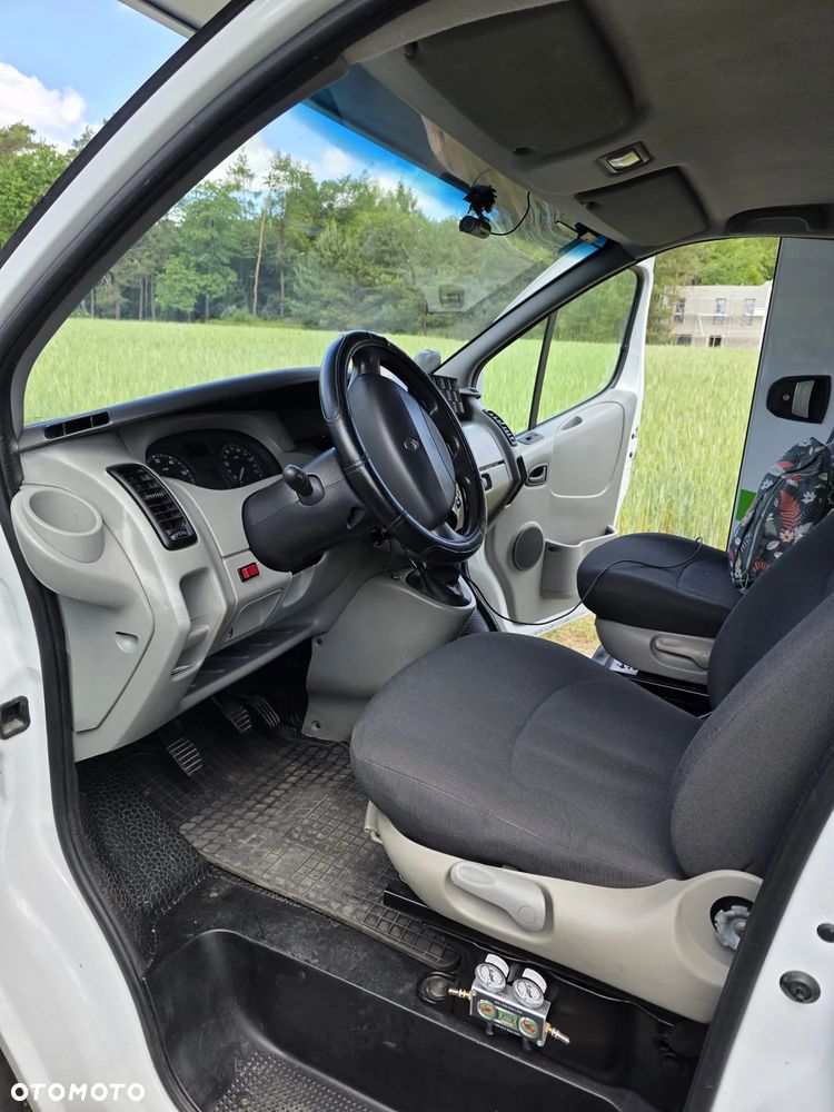 Renault TRAFIC - 7