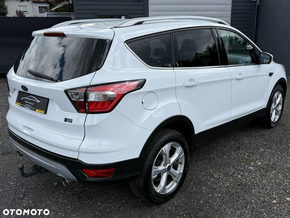 Ford Kuga 2.0 TDCi 2x4 Titanium - 6