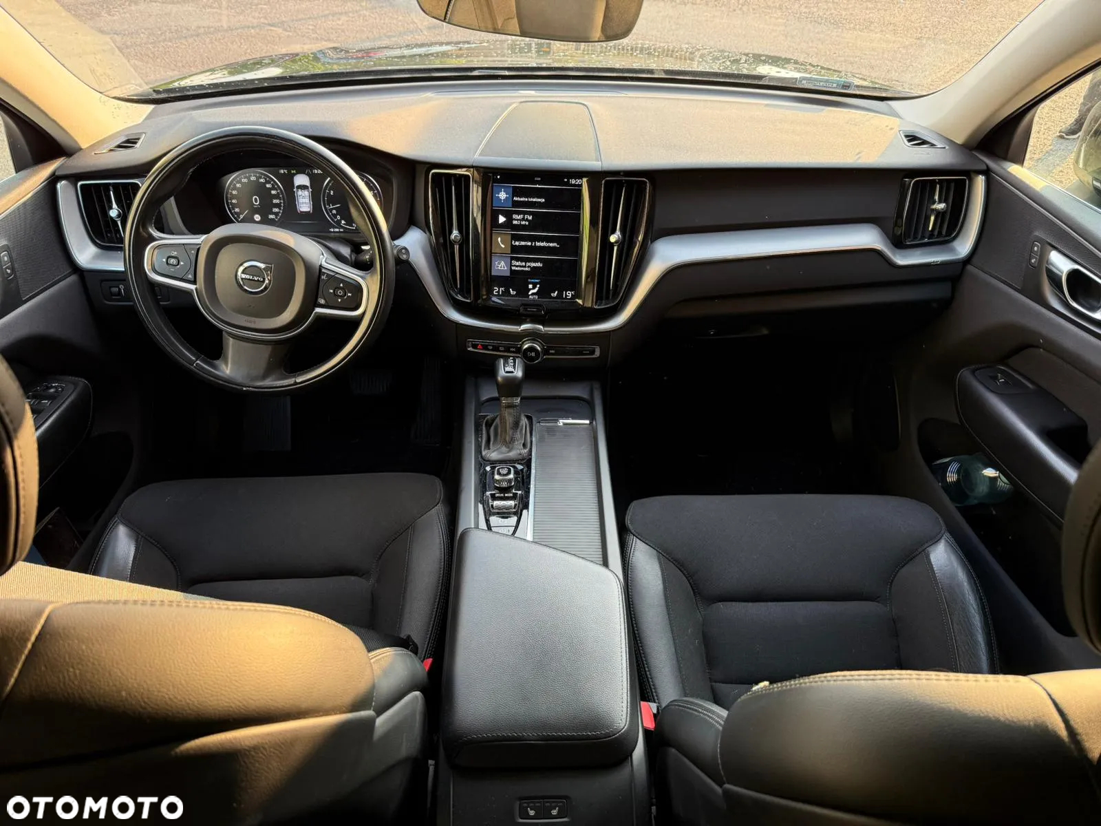 Volvo XC 60 T4 Momentum - 10