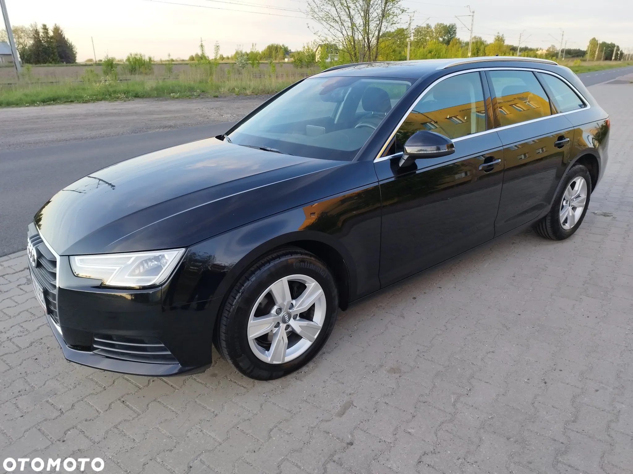 Audi A4 Avant 2.0 TDI design - 19