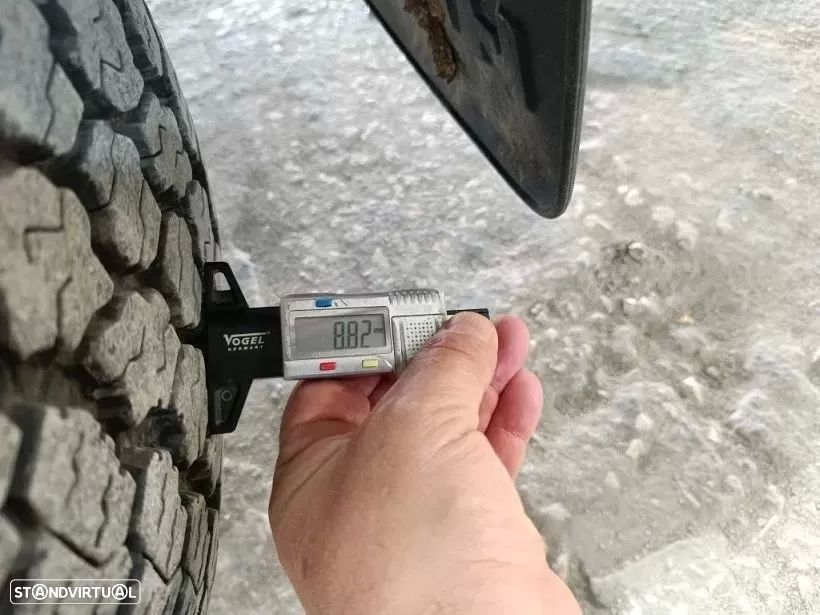 Toyota Hilux 2.4 D-4D 4WD Tracker - 9