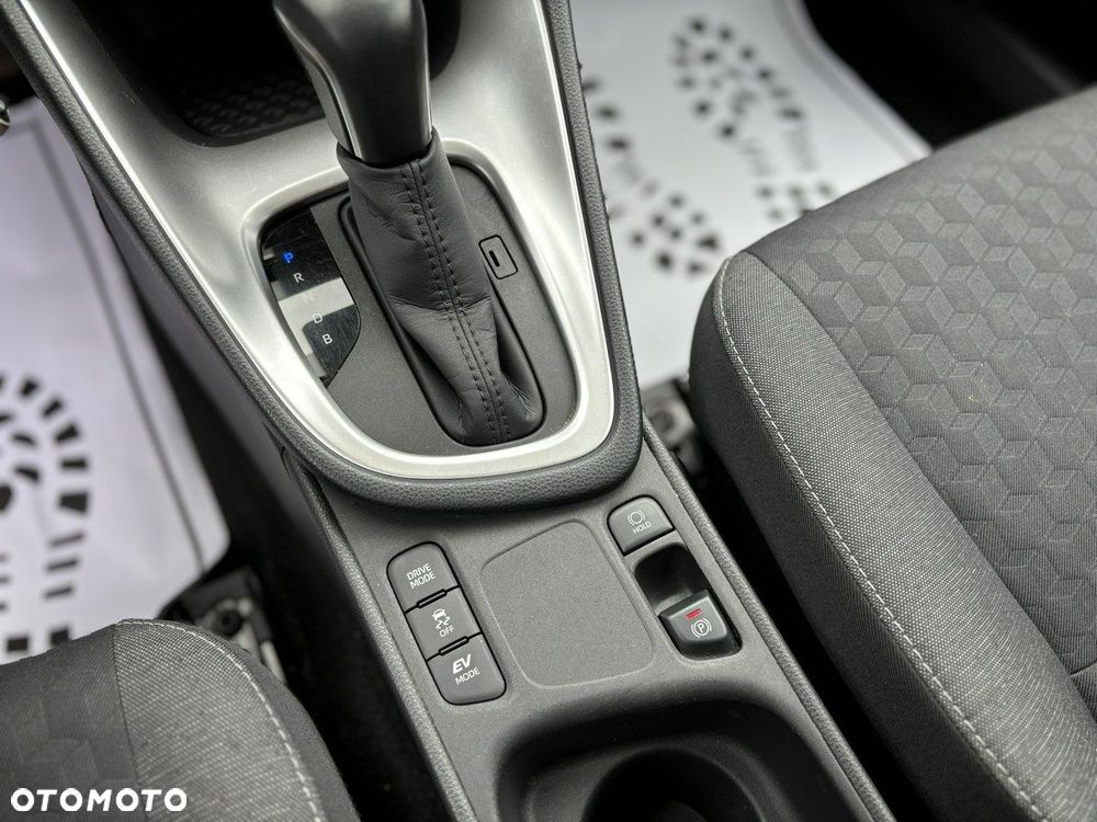 Toyota Yaris - 22