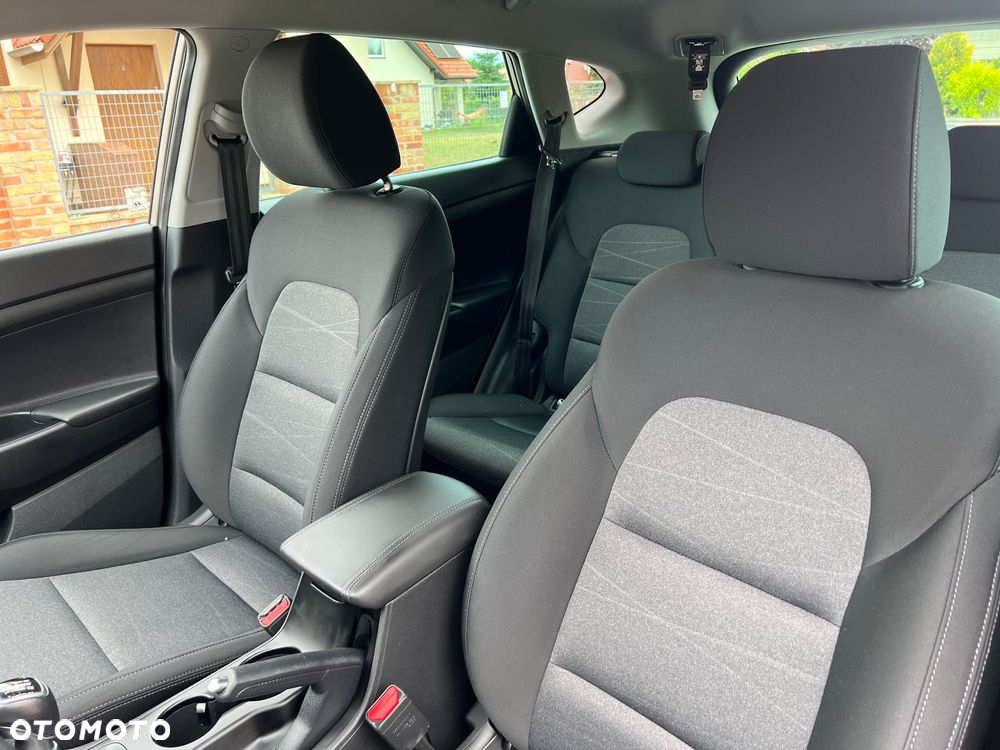 Hyundai Tucson 1.6 GDI BlueDrive Comfort 2WD - 21