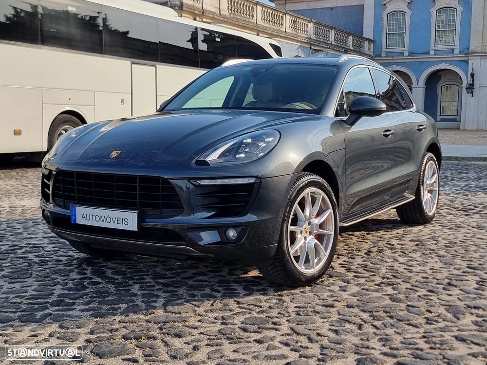 Porsche Macan - 1