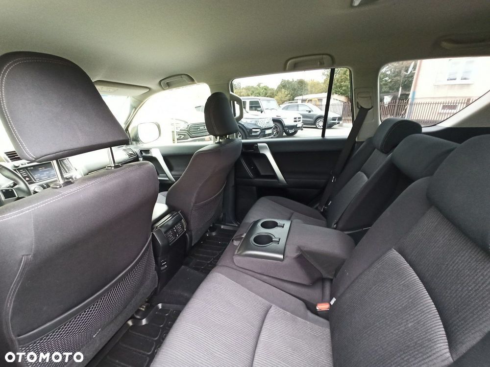 Toyota Land Cruiser - 8