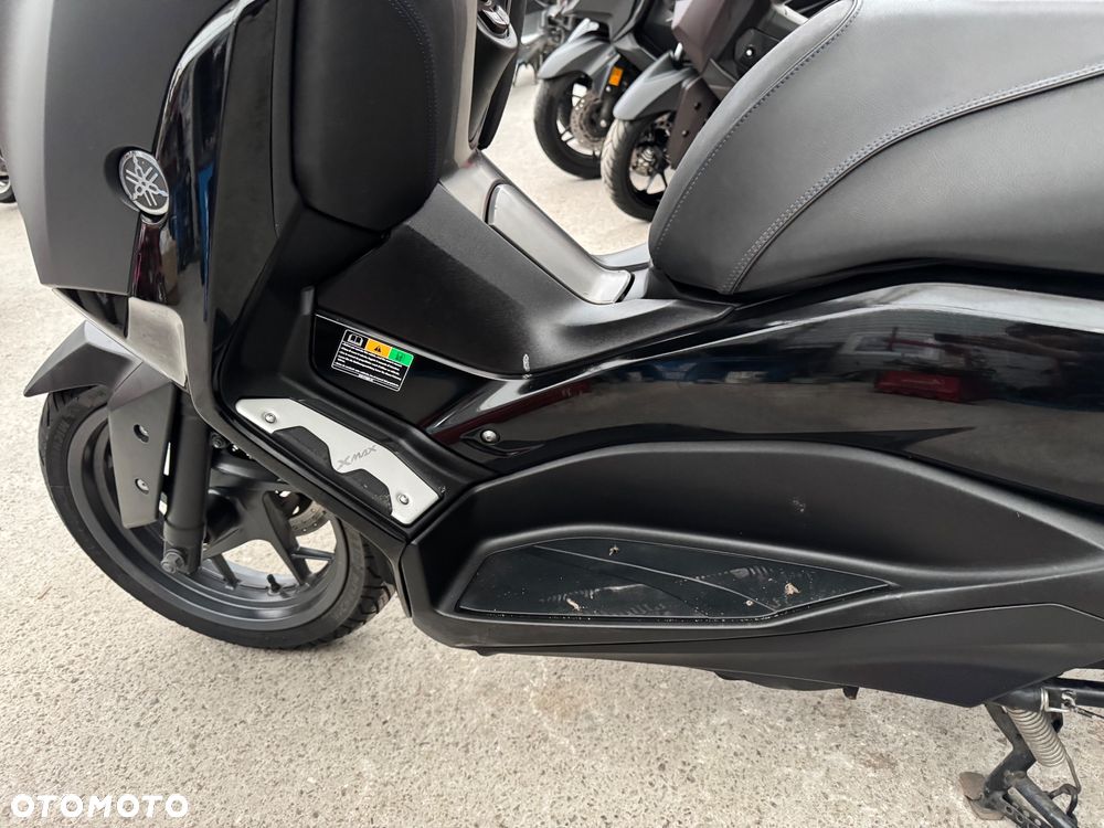 Yamaha X-max - 18