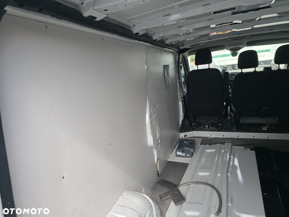 Opel Vivaro L2H1 2,9t Edition - 21