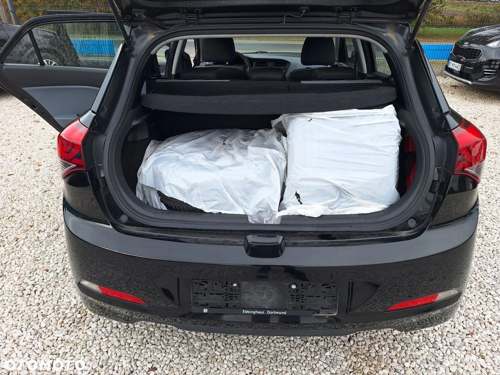 Hyundai i20 1.2 Classic - 27