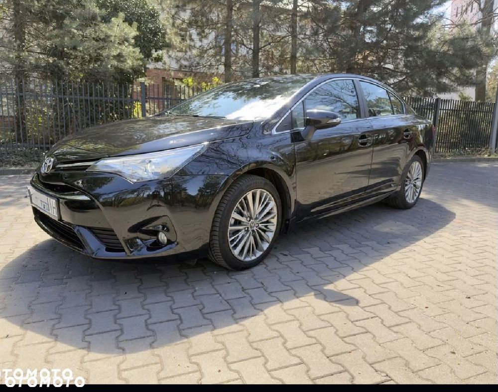 Toyota Avensis 2.0 D-4D Prestige - 2
