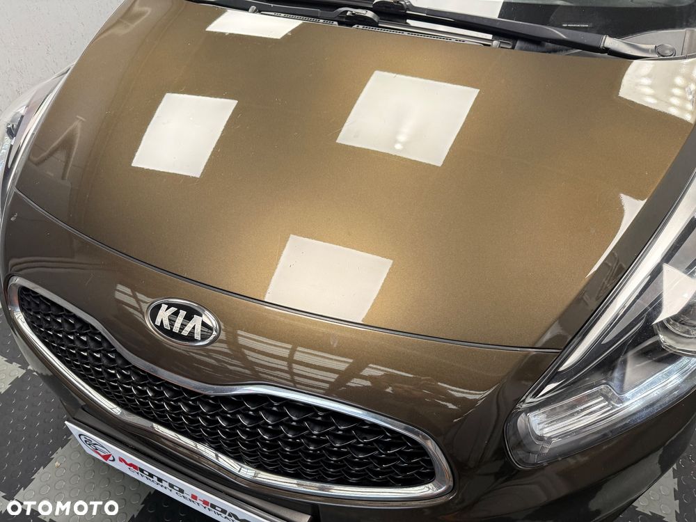 Kia Carens - 28