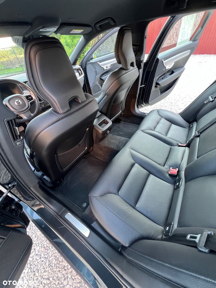 Volvo V90 D3 Geartronic Momentum Pro - 21