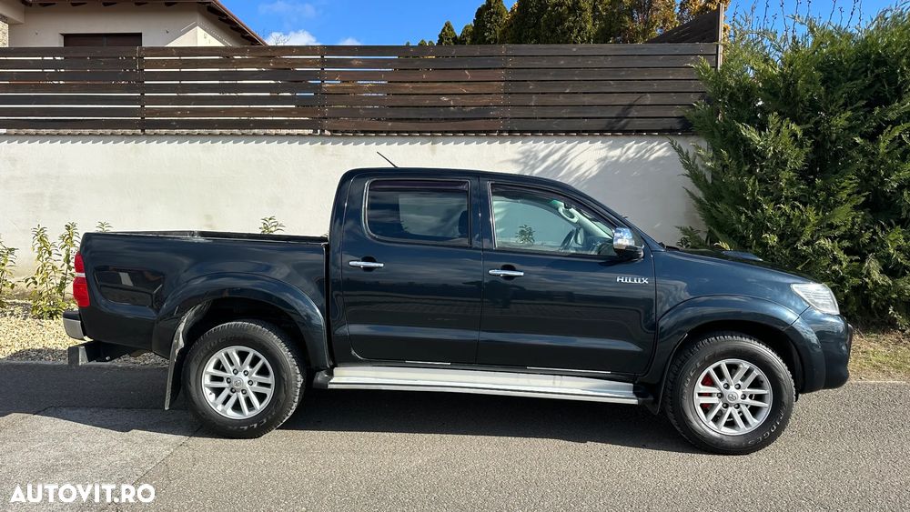 Toyota Hilux - 7
