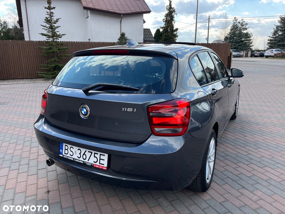 BMW Seria 1 116i Sport Line - 3