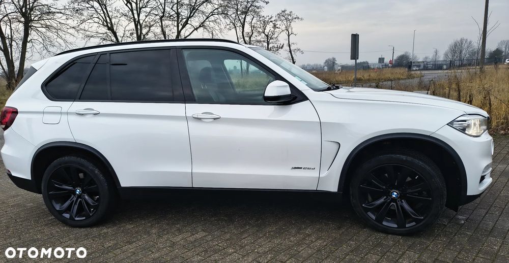 BMW X5 xDrive25d Sport-Aut - 7