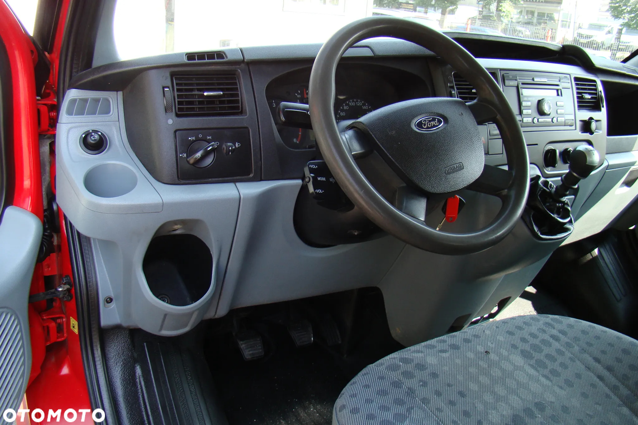 Ford TRANSIT - 11