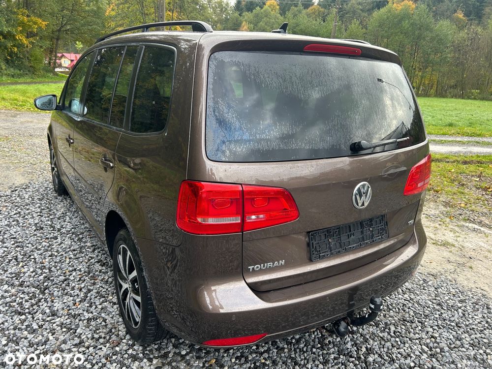 Volkswagen Touran 1.4 TSI Comfortline DSG - 5