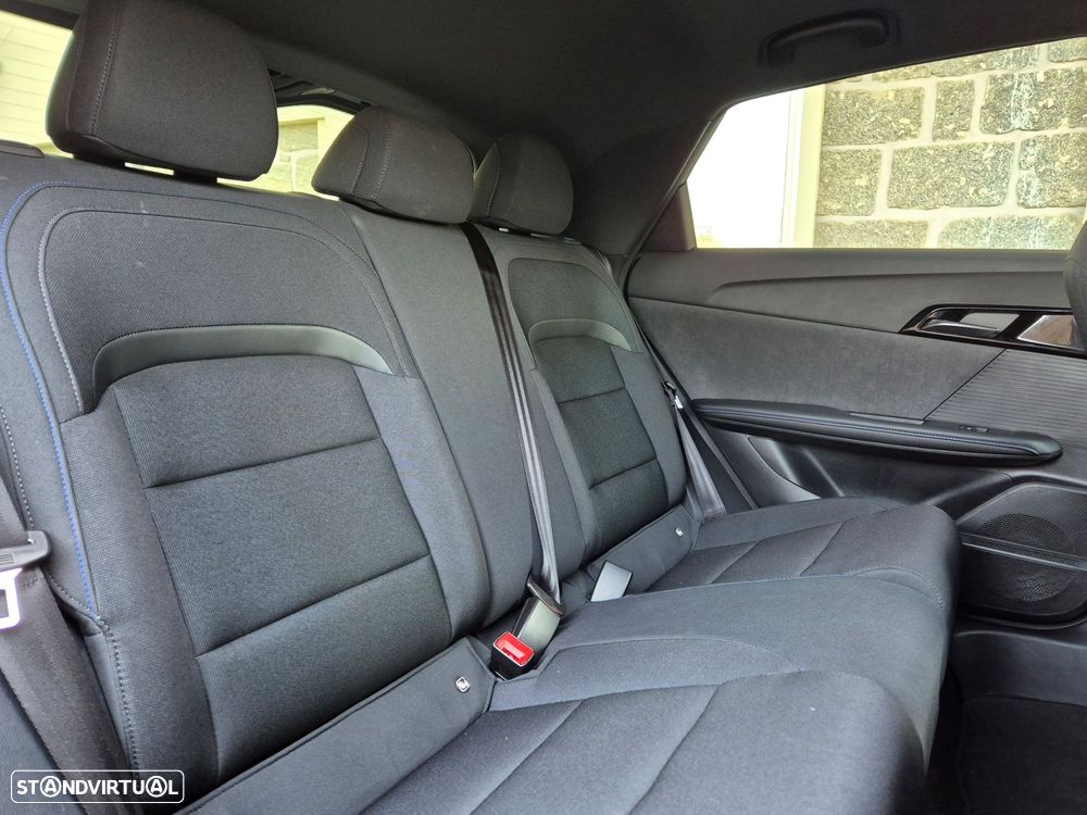 MG MG4 64 kWh Comfort - 12