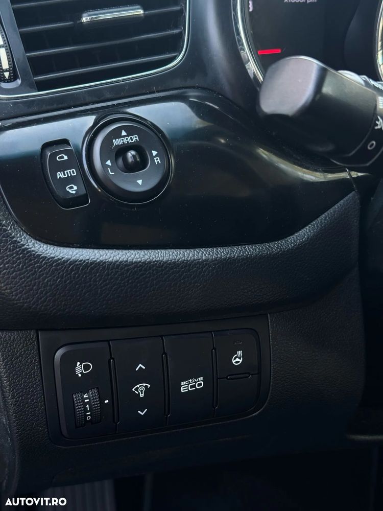 Kia Ceed - 40