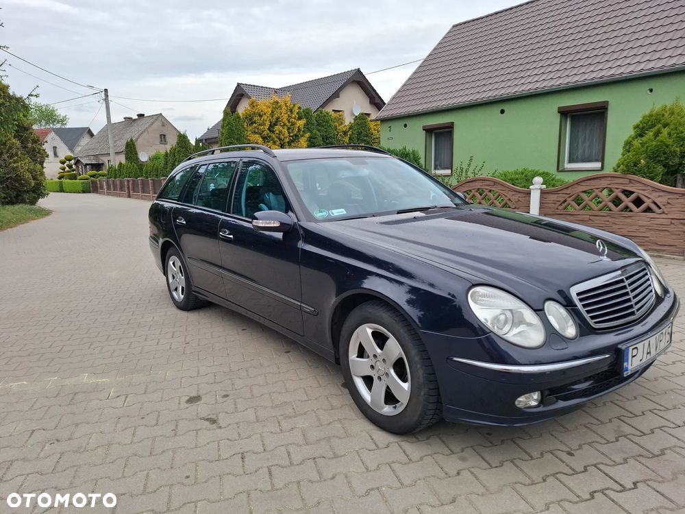 Mercedes-Benz Klasa E 320 T Avantgarde - 25