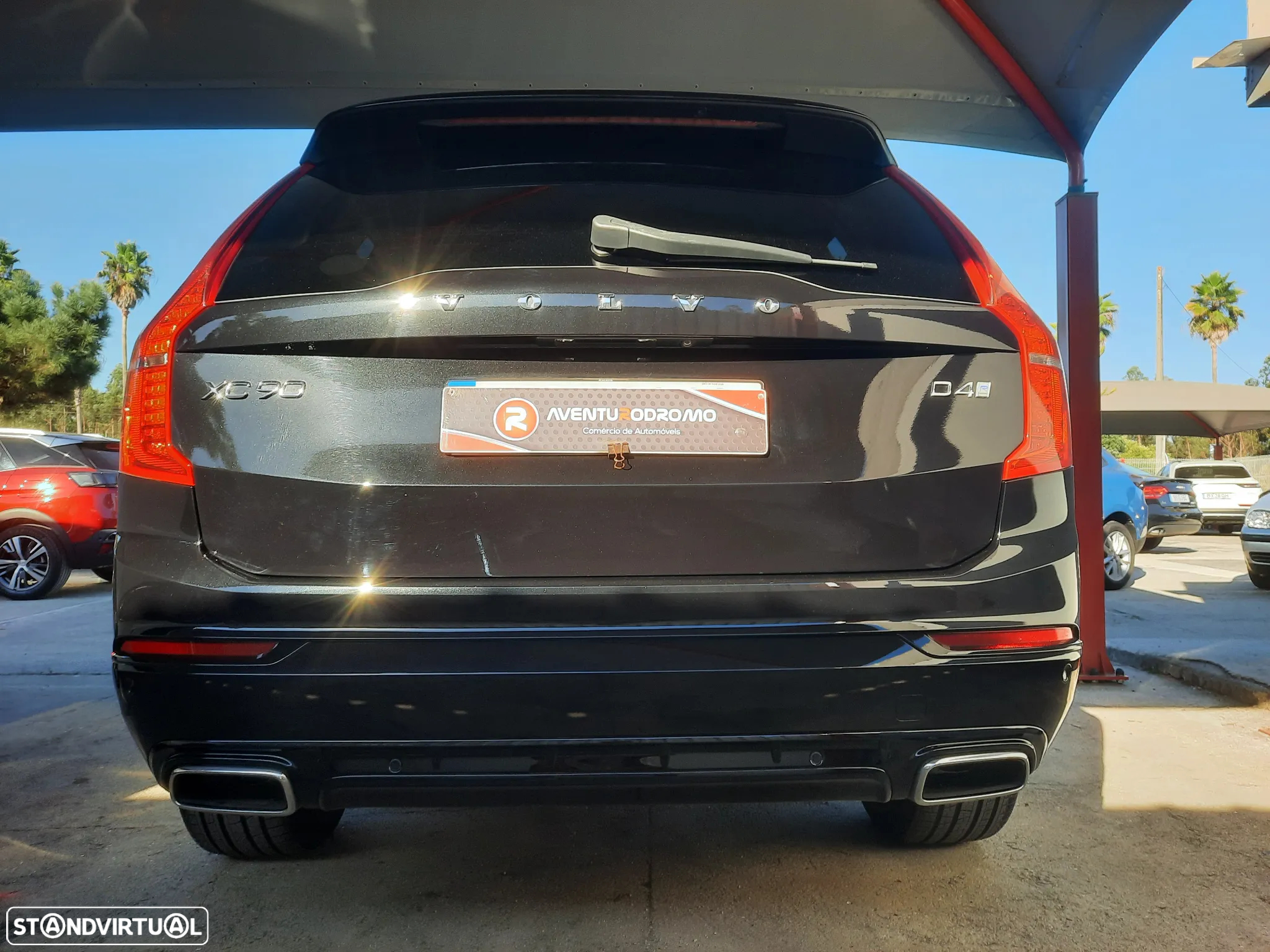 Volvo XC 90 2.0 D4 R-Design - 18