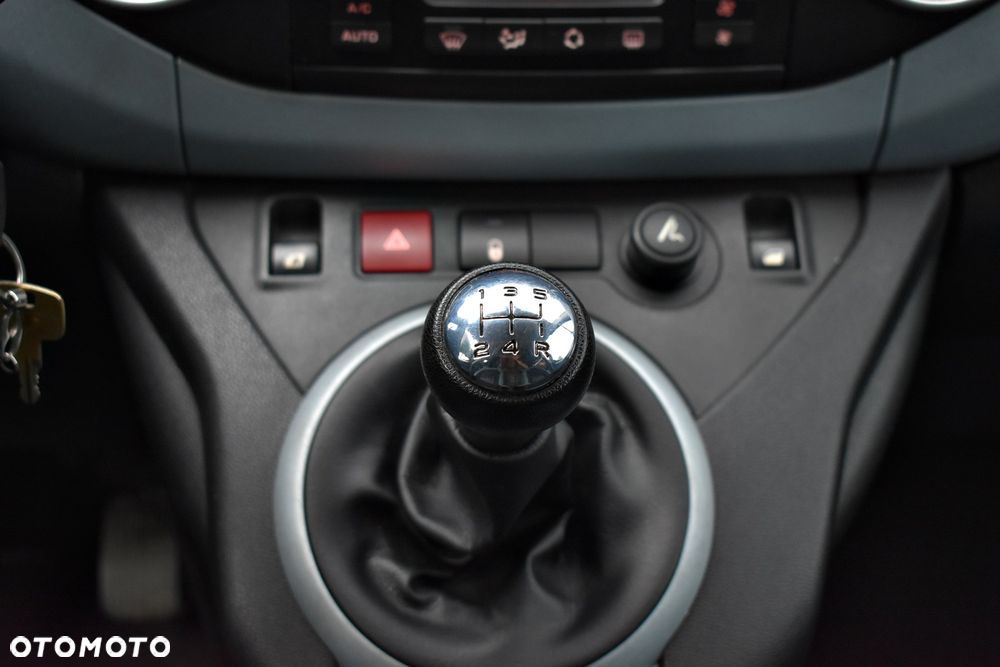 Opel Astra 1.4 Turbo Innovation - 23