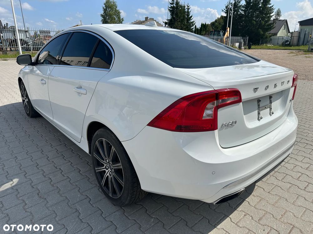 Volvo S60 - 12