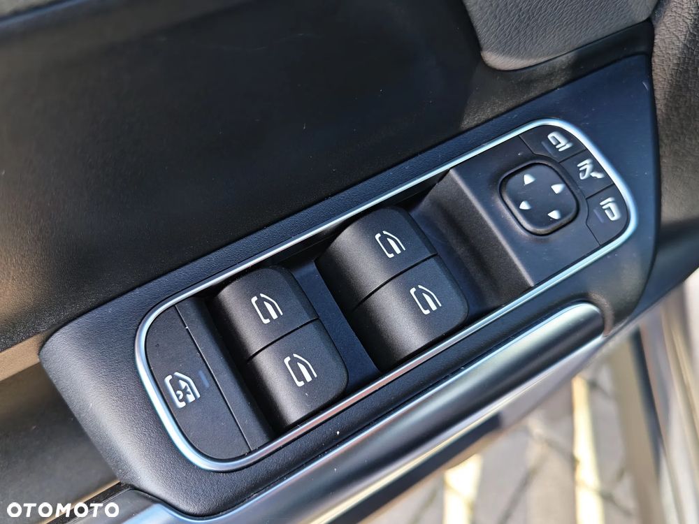 Mercedes-Benz EQA 250 66.5kWh AMG Line - 26